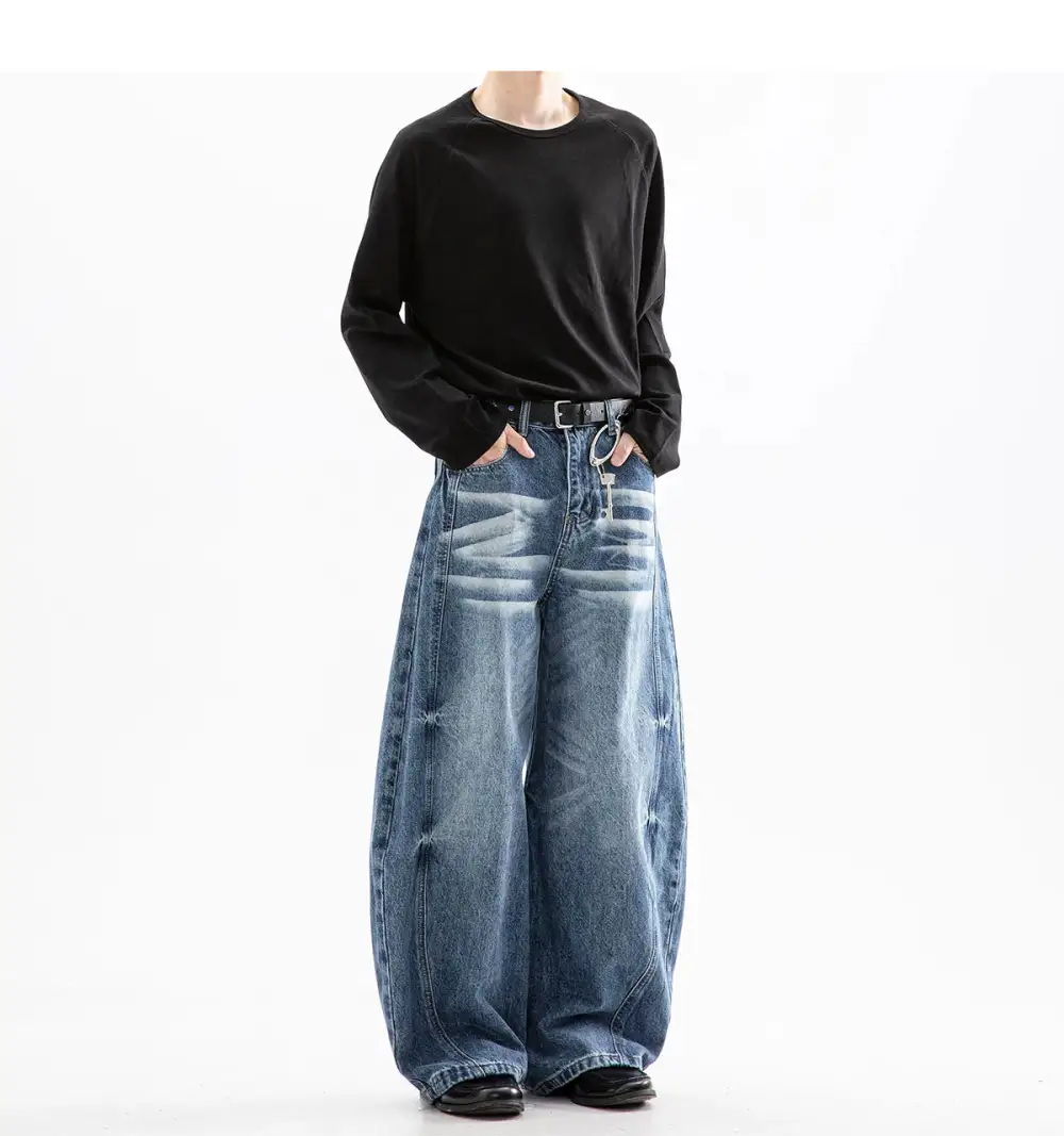 Ultra Wide-Leg Jeans
