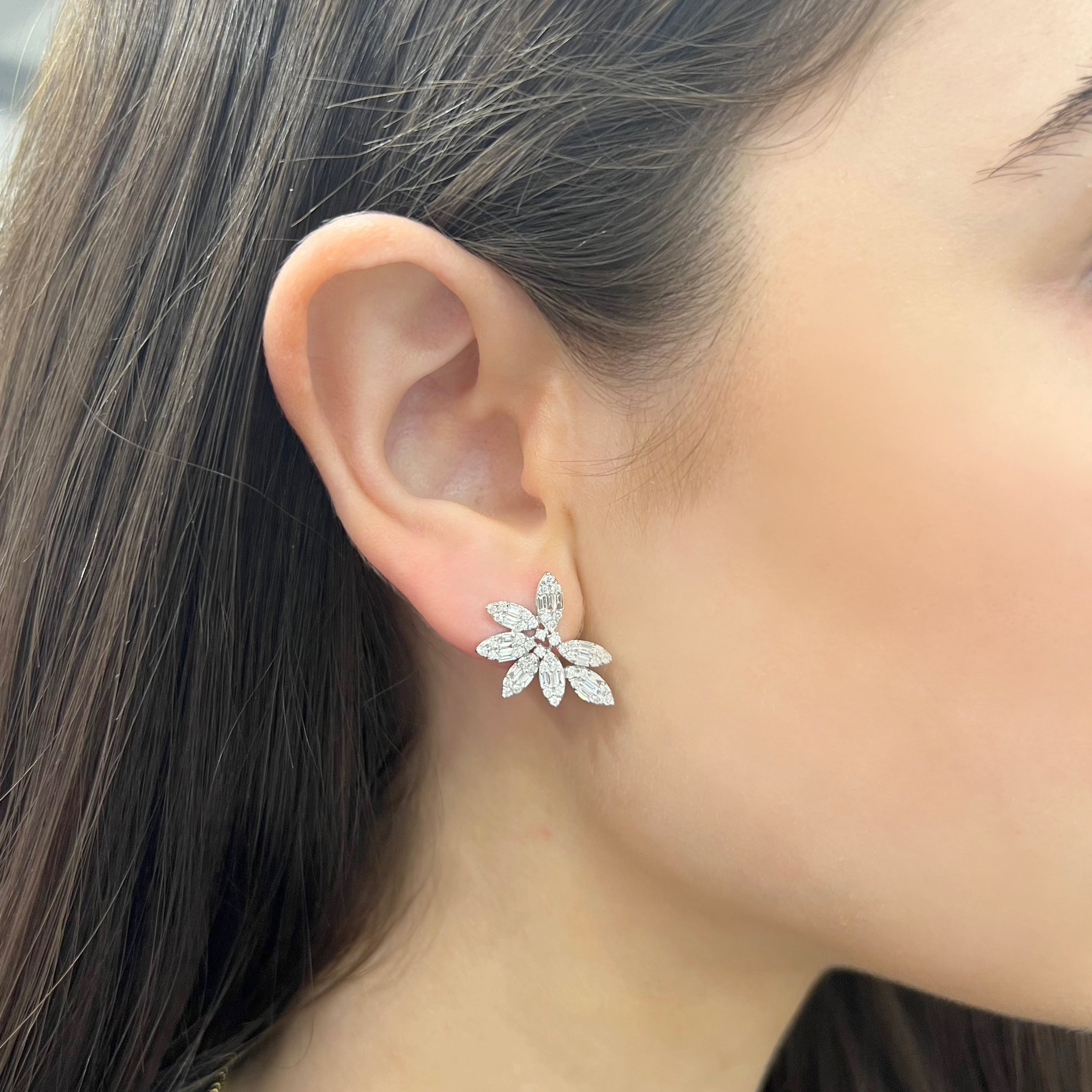 Polished Layered Gem Detail Stud Earrings