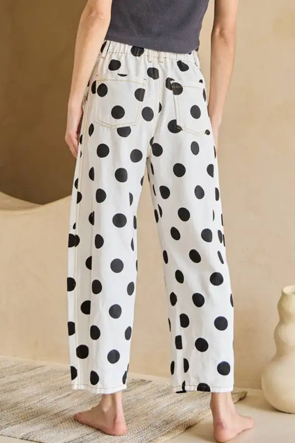 Polished Refined Pocketed Straight Leg Jeans