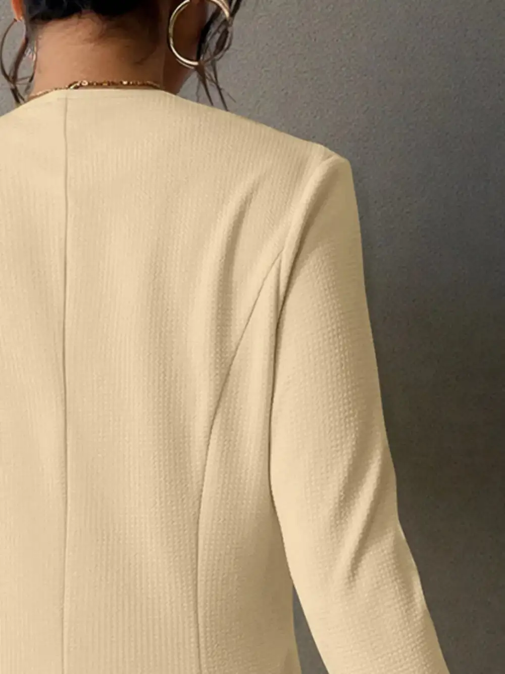 Modern Single-Button Long-Sleeve Blazer