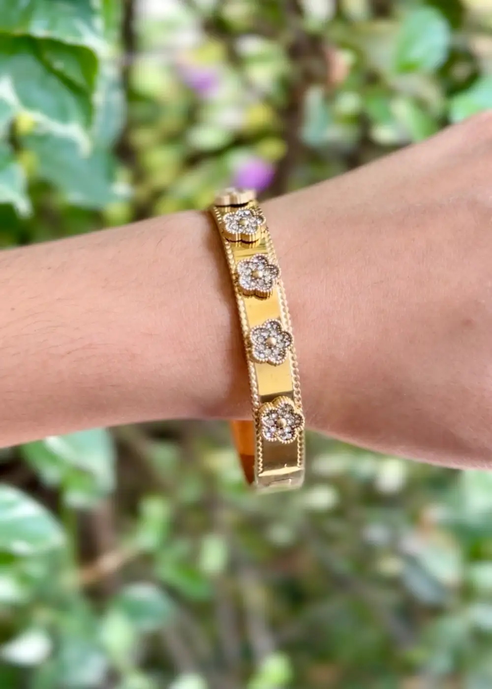 Ivory Bloom Luxe Cuff Bangles L Grade