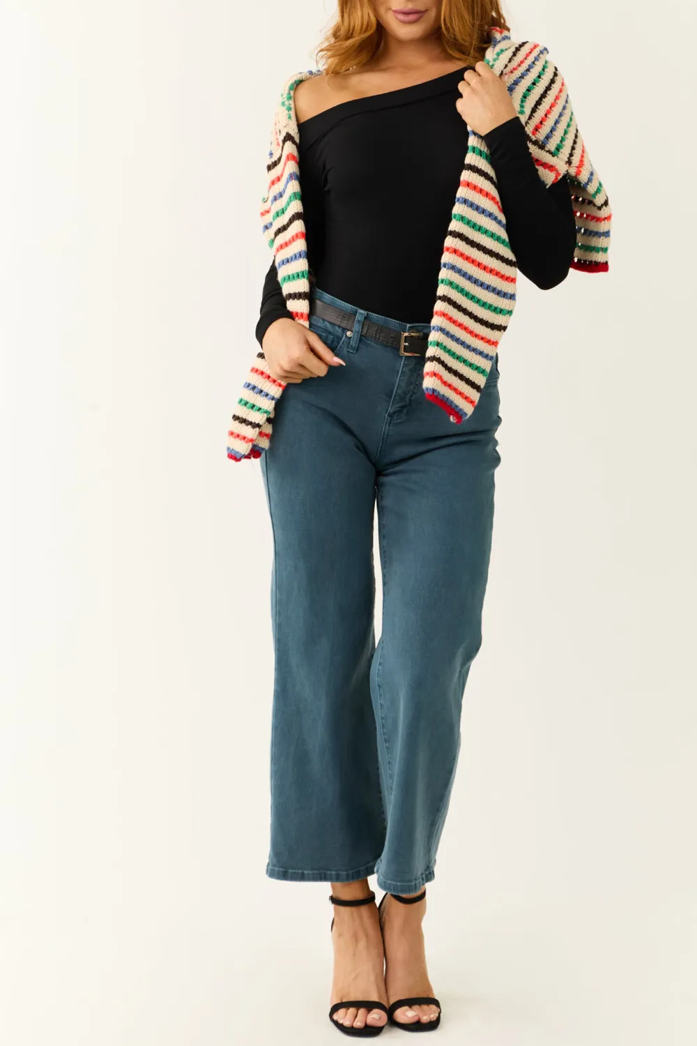 Mid - Wash Wide Leg Crop Jeans