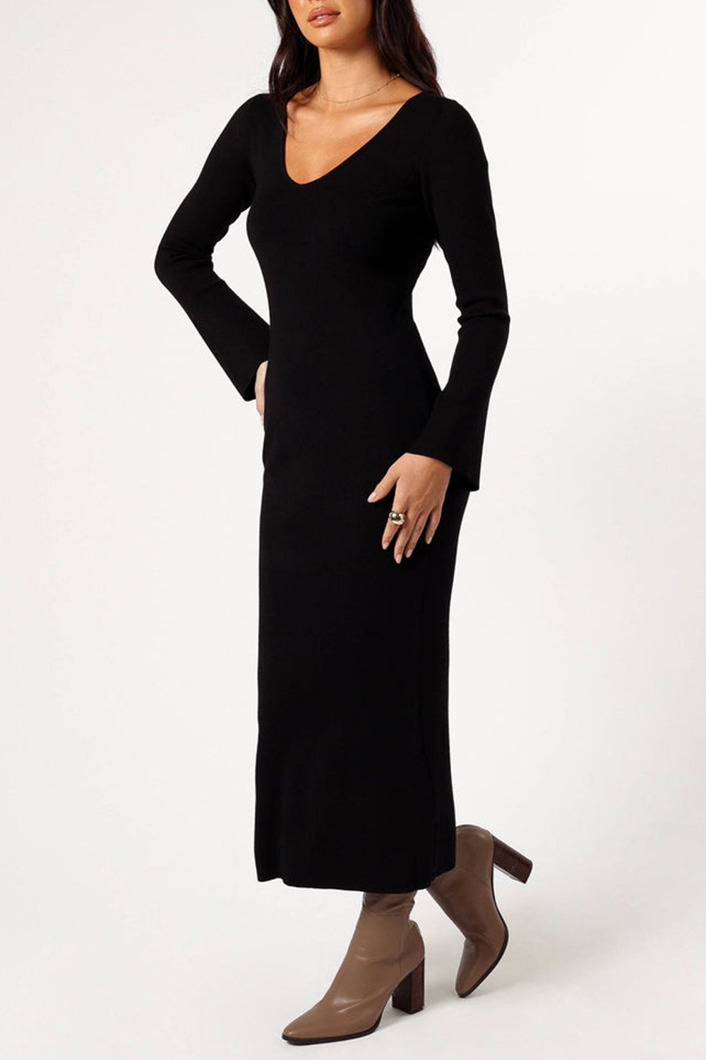 V-NECK LONG SLEEVE BLACK MIDI DRESS