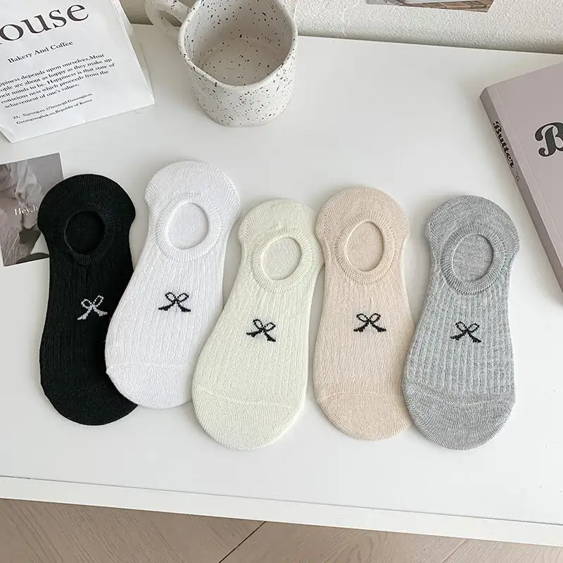 Bow Jacquard Non-Slip Ankle Socks