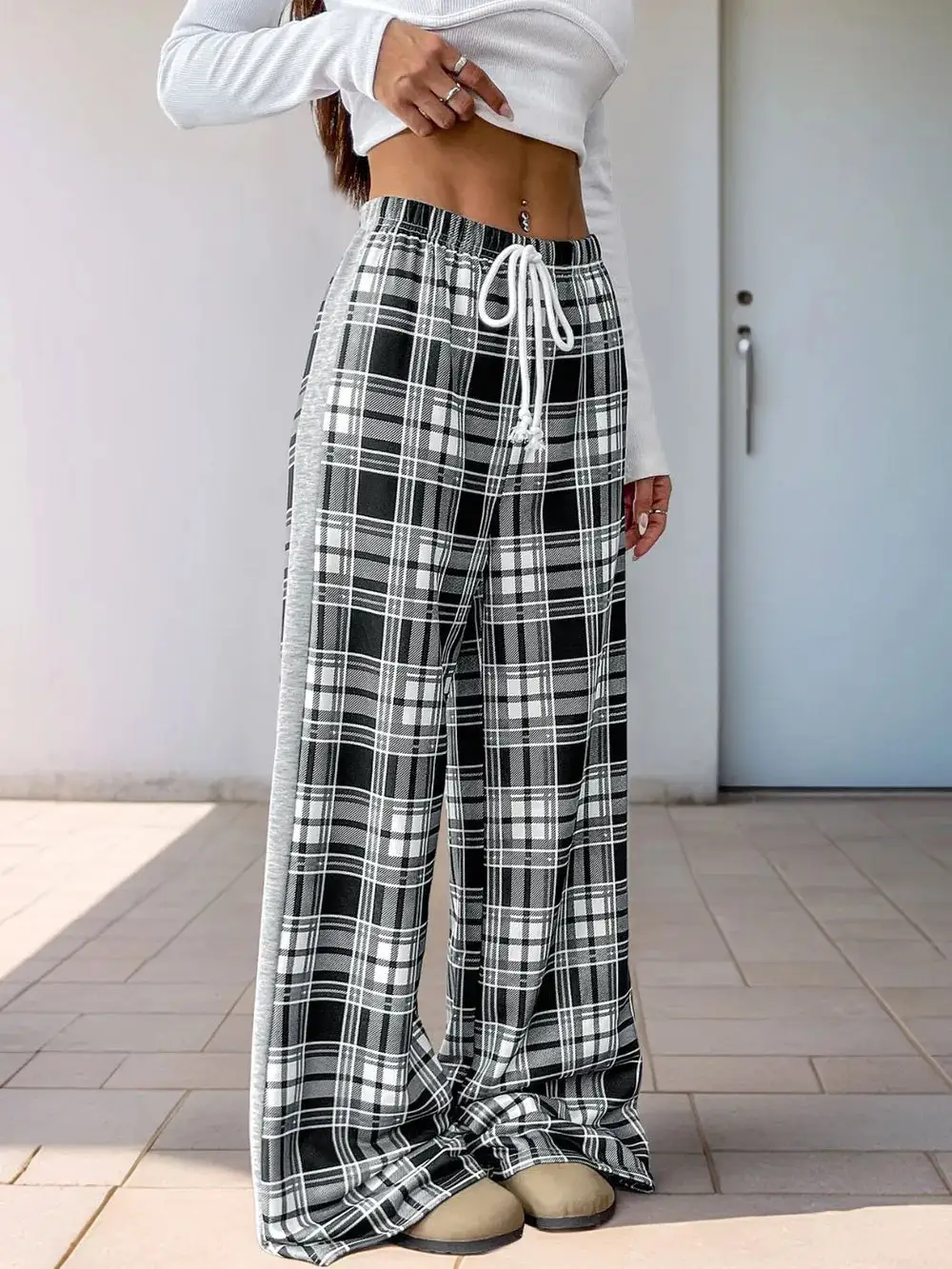 Modern Wide Leg Drawstring Pants