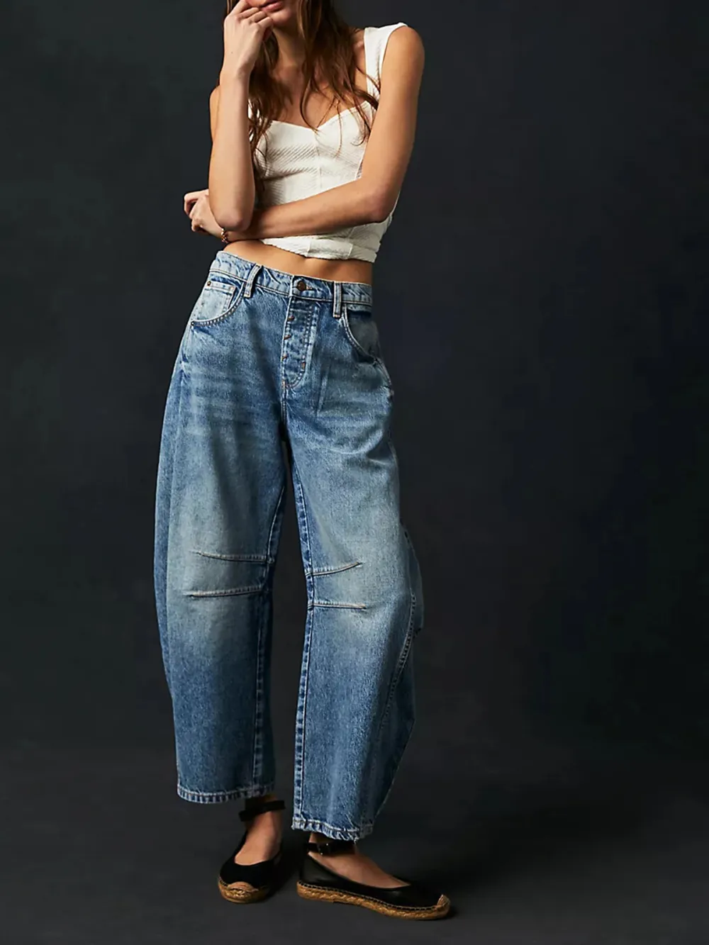 Mid Rise Barrel Jeans