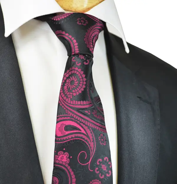 Classic Paisley Men's Necktie