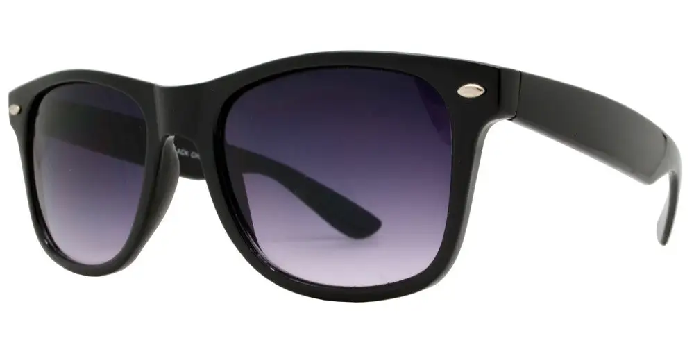 Classic Horn Rimmed Plastic Sunglasses