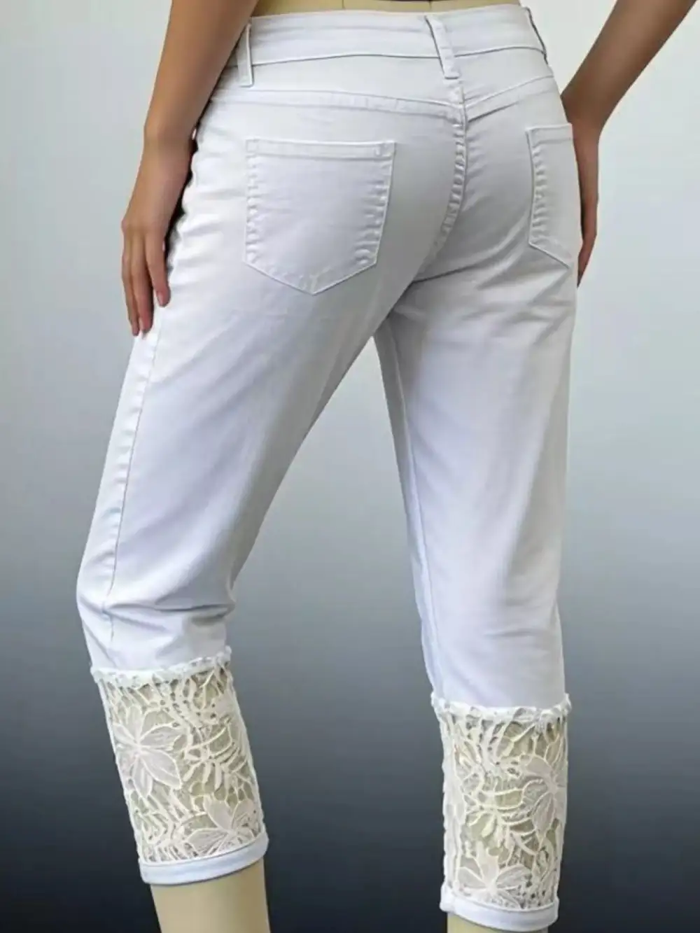 Contoured Pocketed Denim Jeans