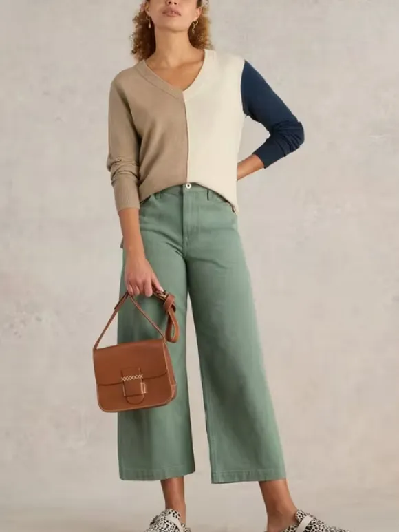 Long Sleeve V-Neck Jumper