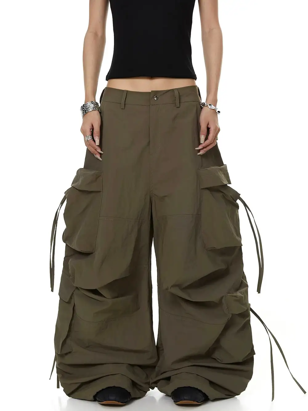 Wide-Leg Multi-Pocket Cargo Pants