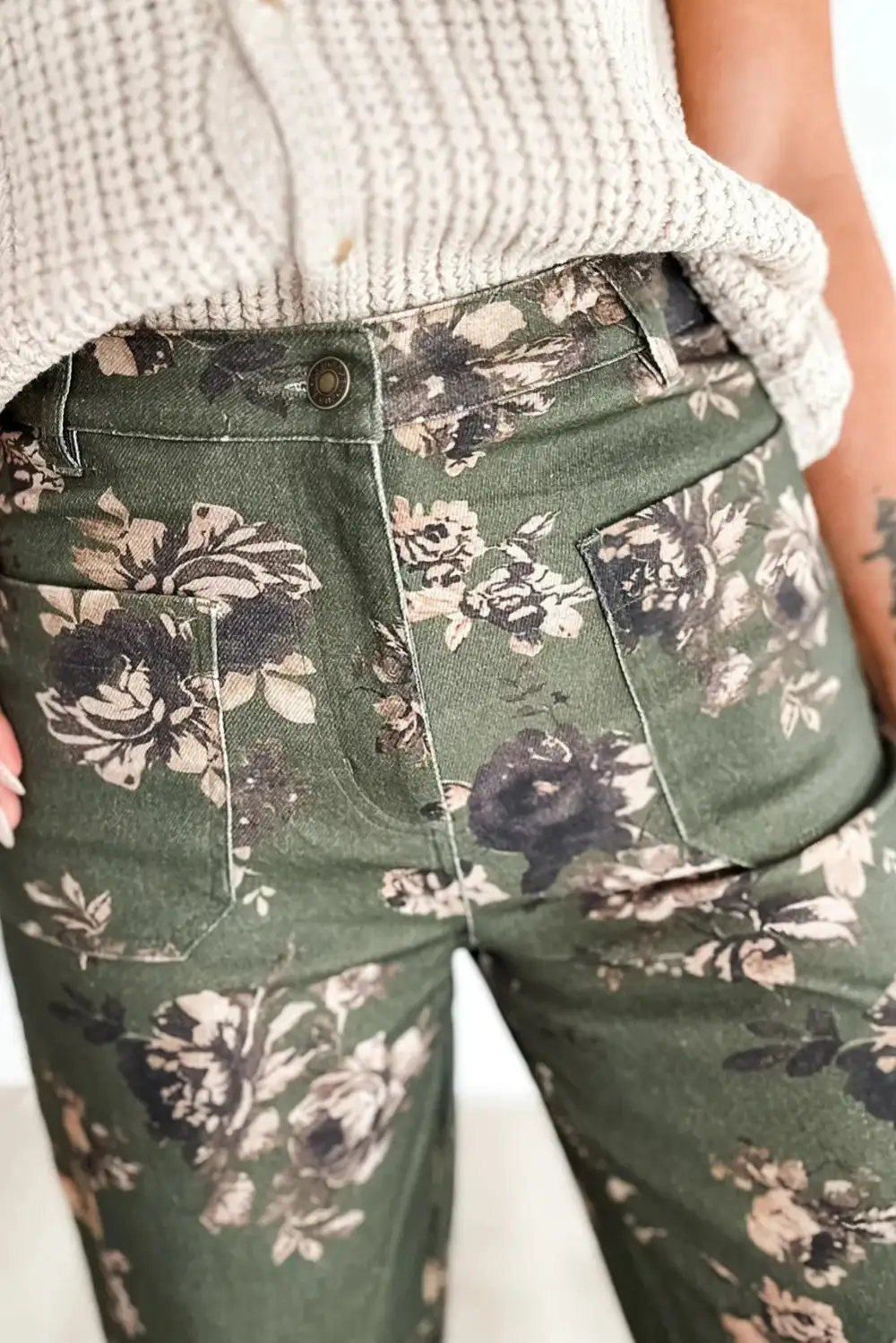 Floral Patch Pocket Raw Hem Jeans