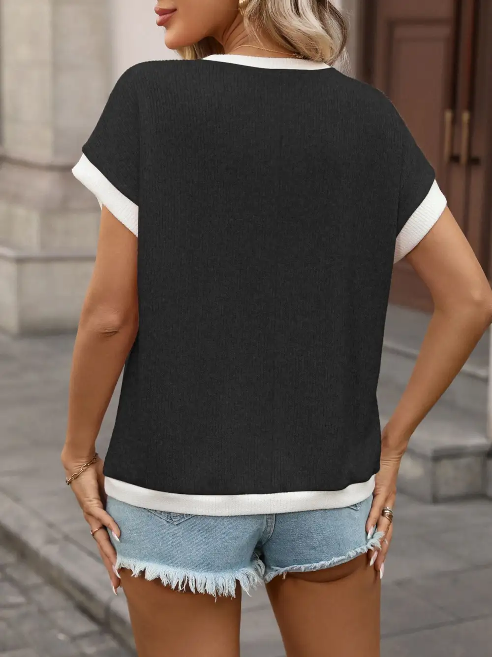 Contrast Trim Short Sleeve T-Shirt