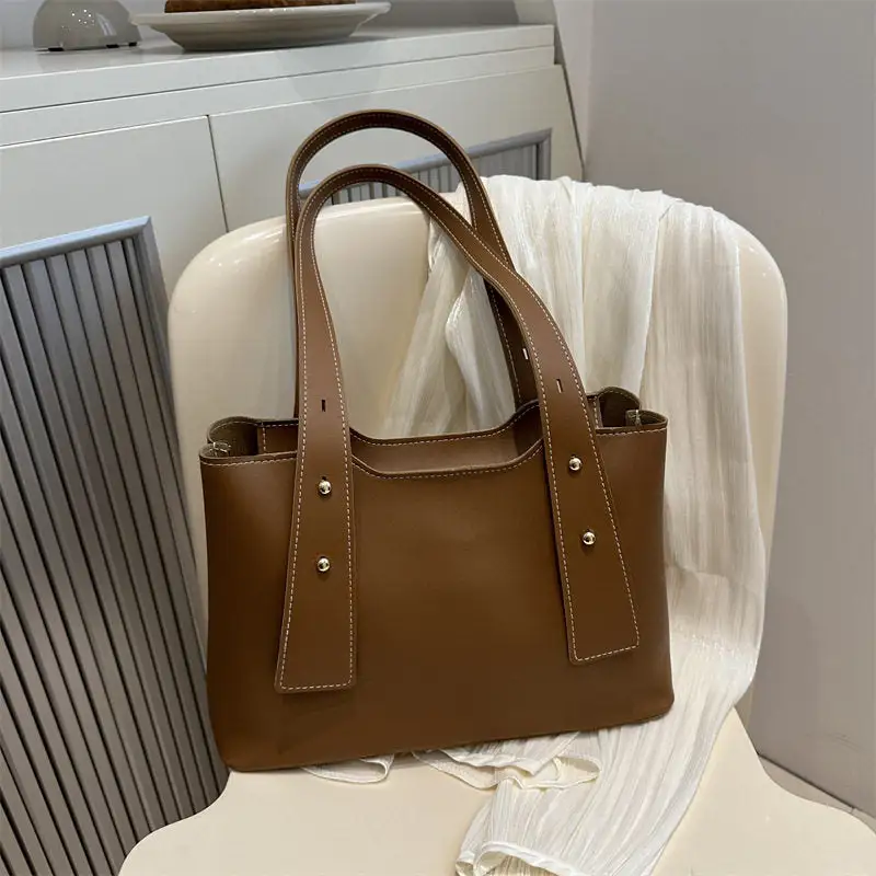 Everyday Roomy Everyday Tote Bag
