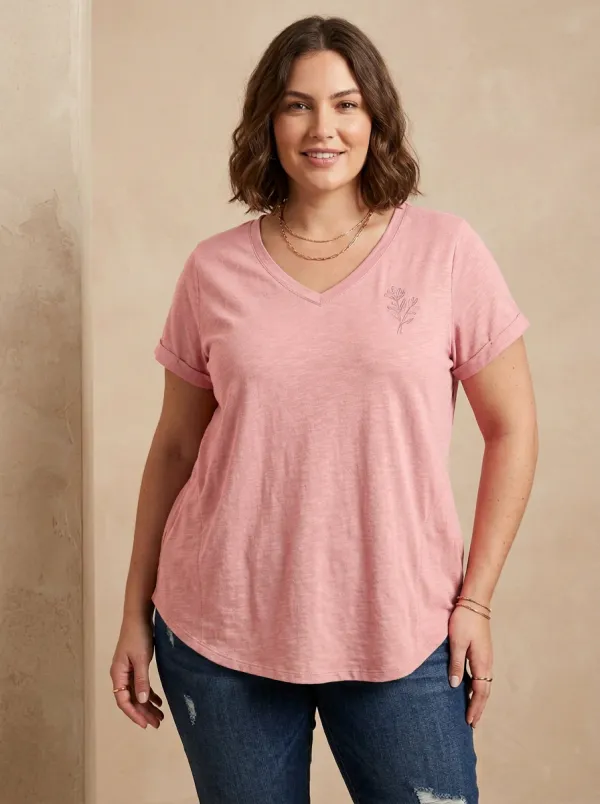 Women's Plus Size Botanical Leaf Embroidered V-Neck Loose T-Shirt