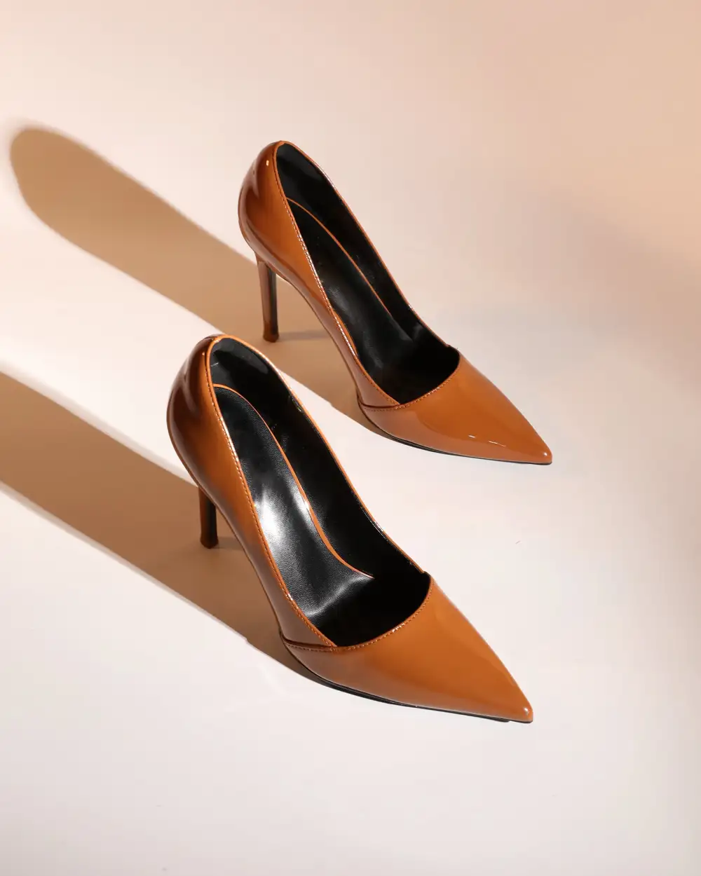 Leather Pumps in Brown