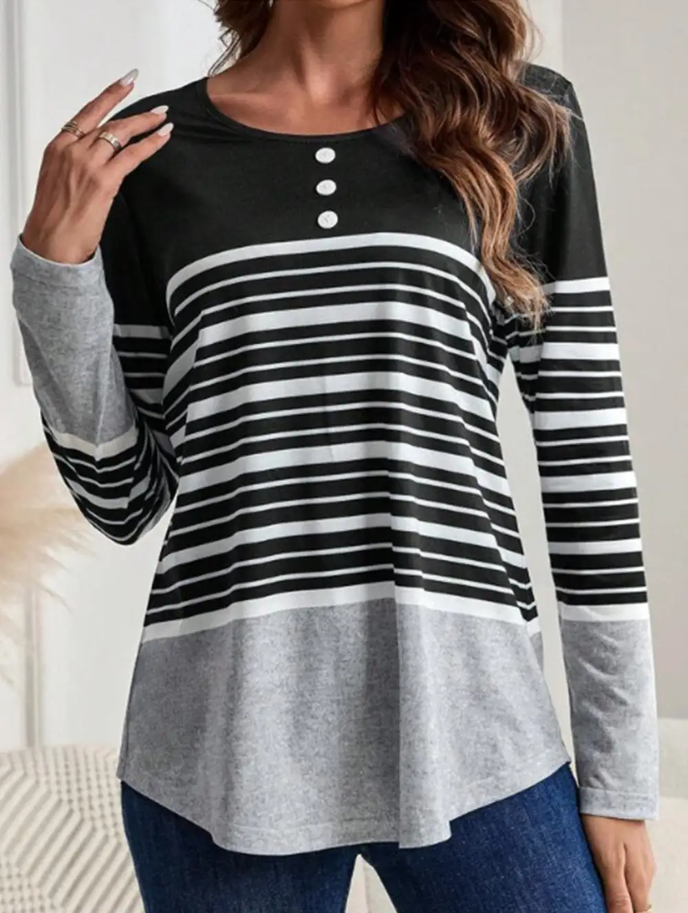 Striped Print Crew Neck Long-Sleeved Tee