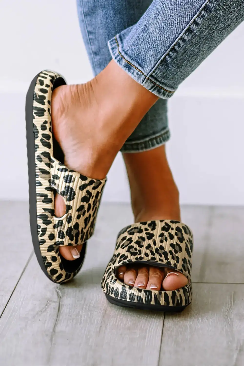 Leopard Print Thick Sole Slide Sandals