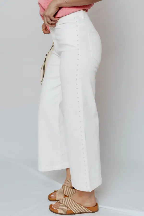 Pearl Embellished Side Seam Ankle-length Shift Jeans