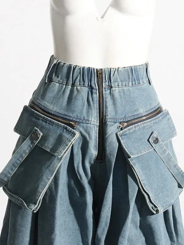 Relaxed Fit Wide Leg Seamed Pleated Zip Detail Pocket Jeans