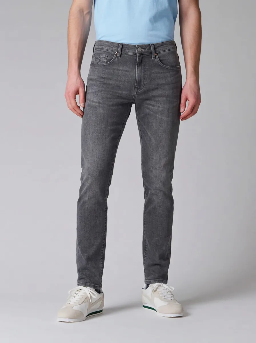 Men's Contemporary Everyday Slim Fit Stretch Denim Jeans