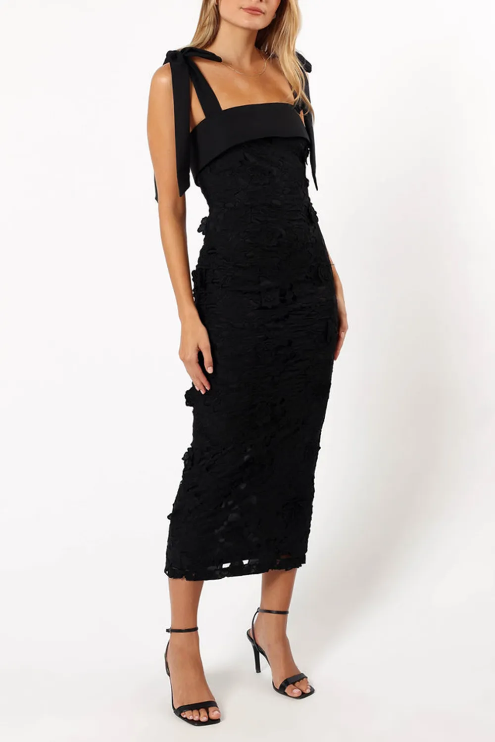 BLACK LACE DRESS