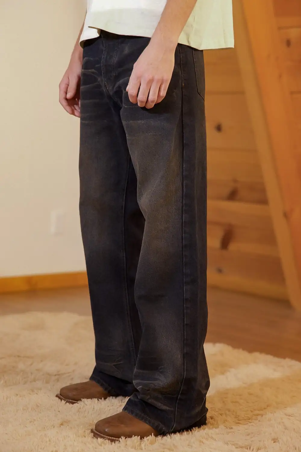 Relaxed Flare Jeans
