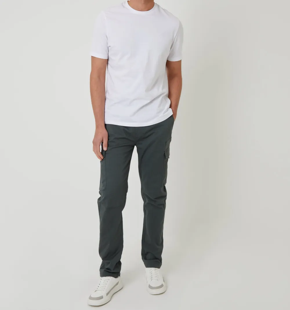 Men's Gray Slim-Fit Cargo Style Pants