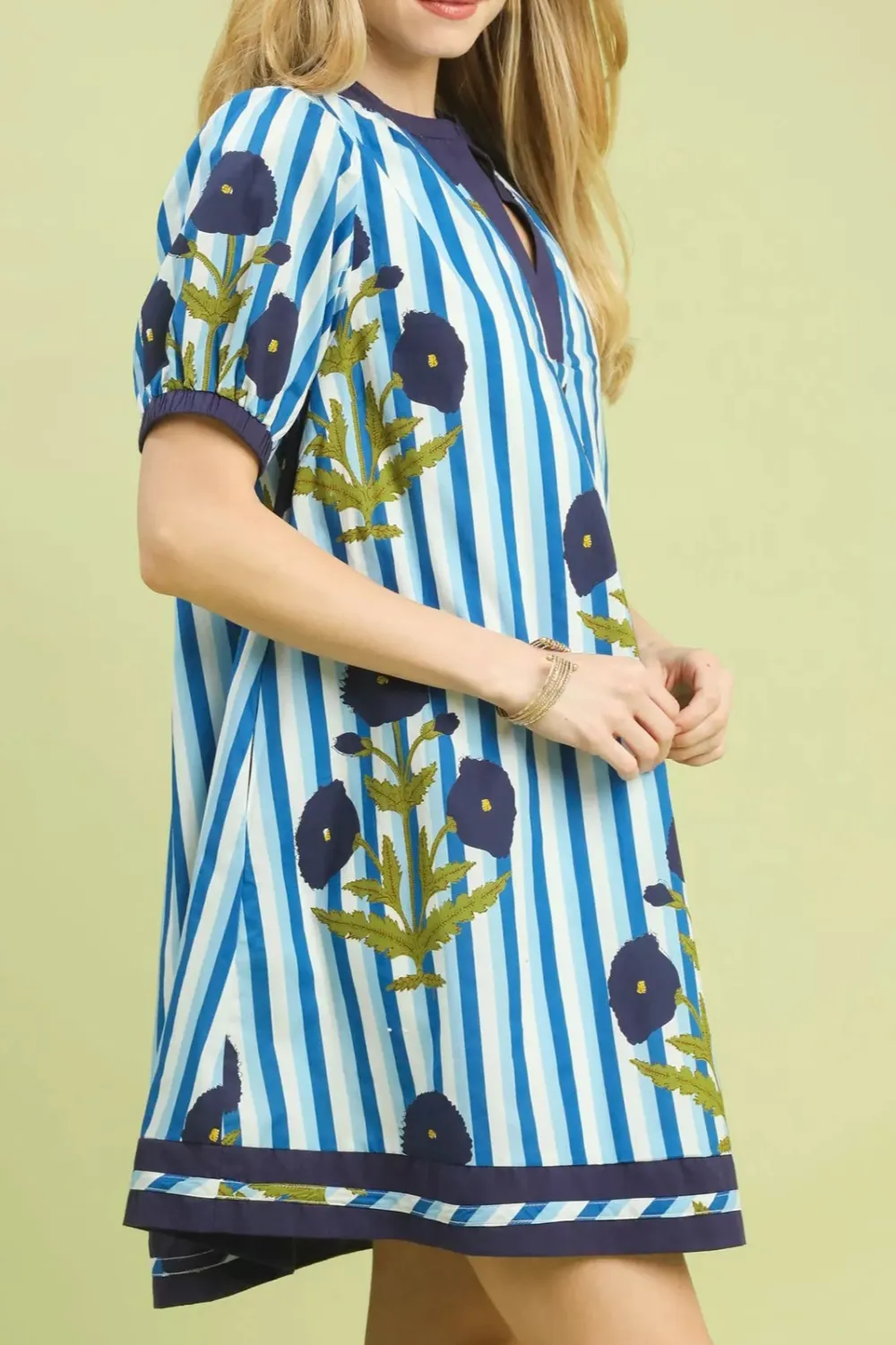 Lightweight Floral Stripe Contrast Dress