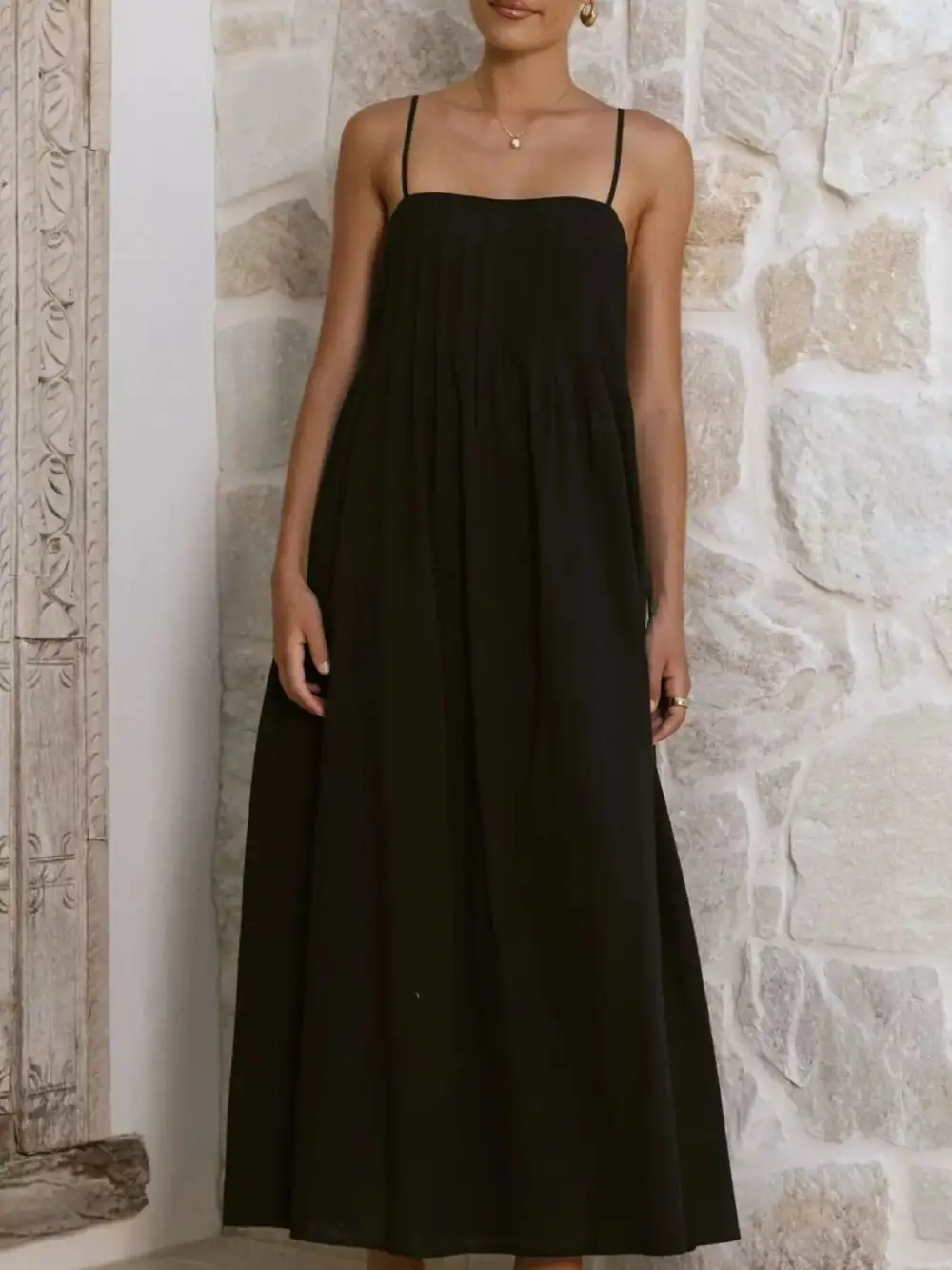 Polished Detail Pleated Midi Dress
