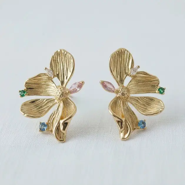 Magnolia Stud Earrings