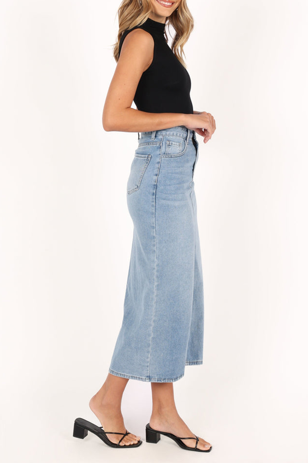 RELAXED MIDI A-LINE KNIT SKIRT