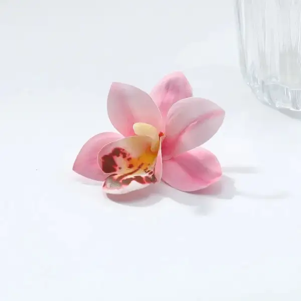 Floral Detail Orchid Detail Stud Stud Earrings