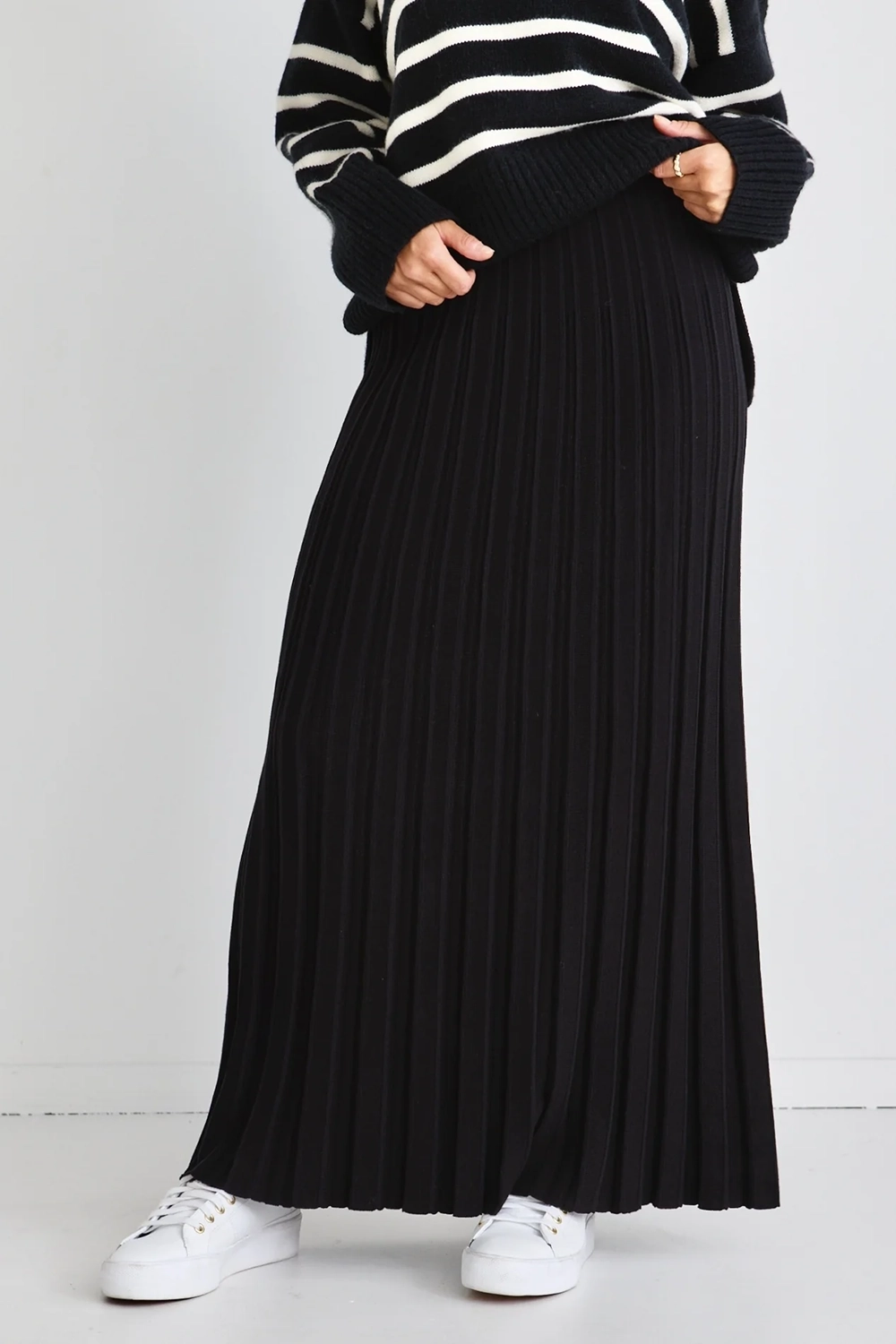 Black Pleated Maxi Skirt