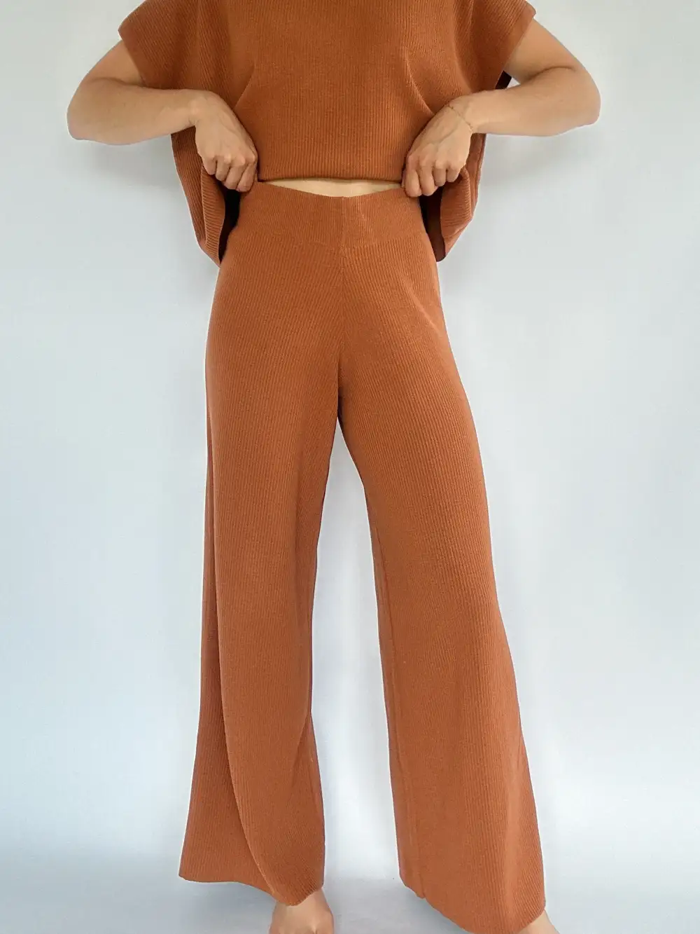 Leonie Pants Casual Style