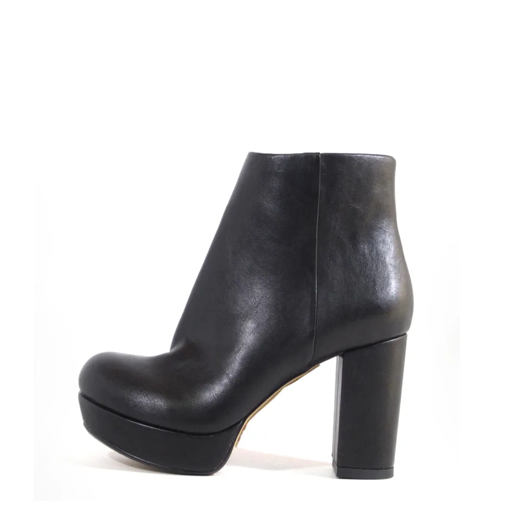 Retro Platform Heel Ankle Boots