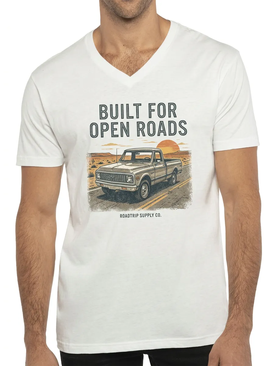 Men's Road Trip Lover Vintage Truck Printed V-Neck T-Shirt