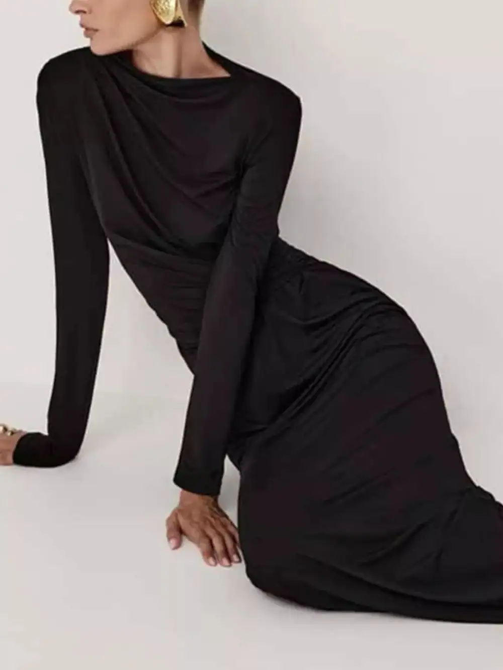 Balanced Detail Ruched Long Sleeve Maxi Dress