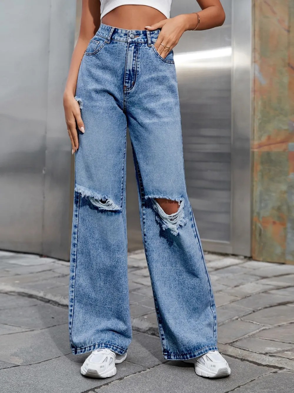Everyday Wide Leg Distressed Pocketed Denim Jeans