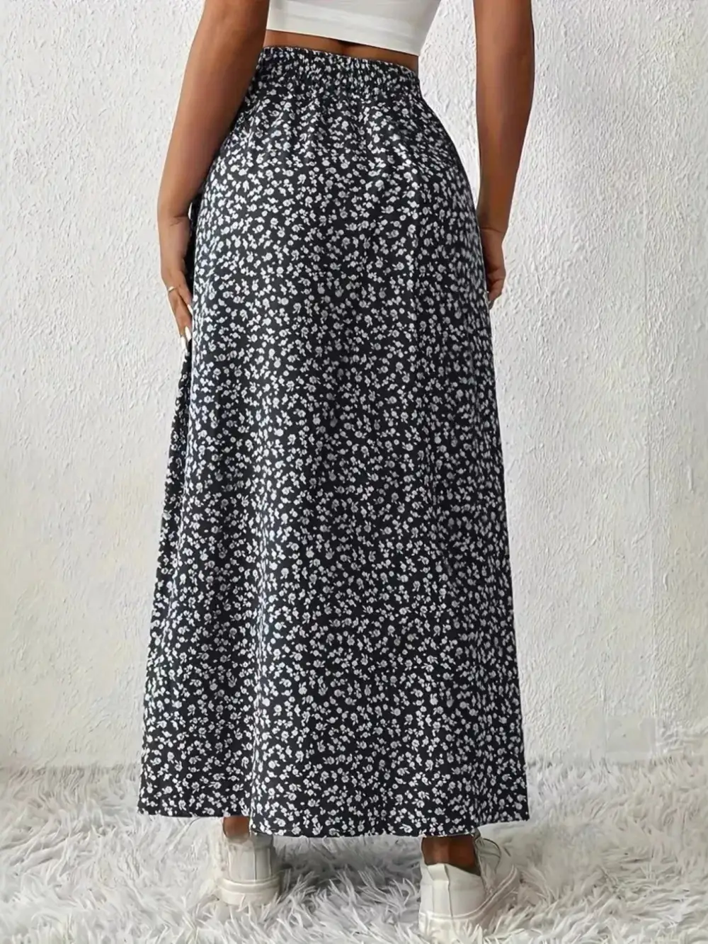 Wearable Printed Slit Detail Skirt