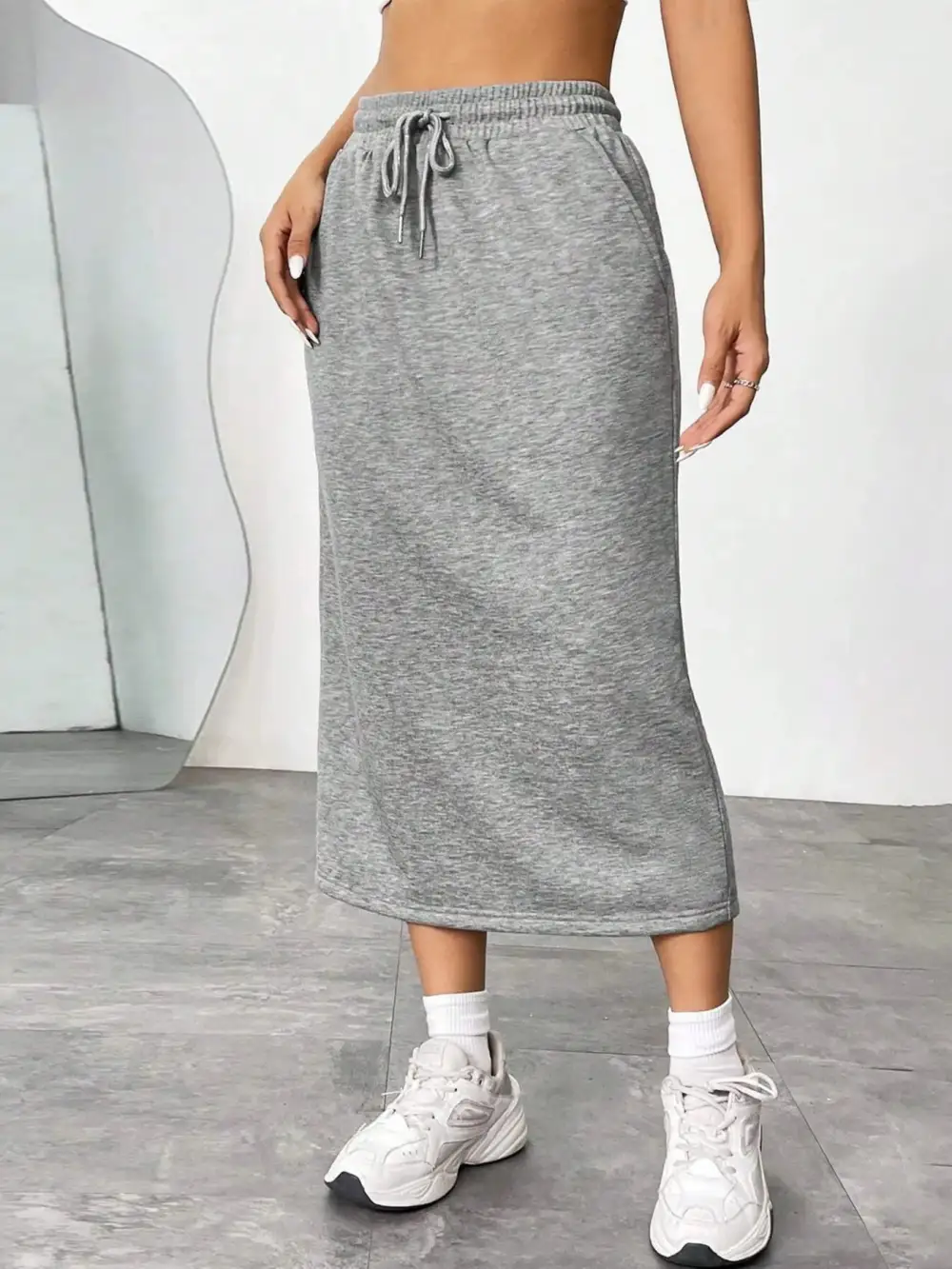 Fine Drawstring Pocket Detail Skirt