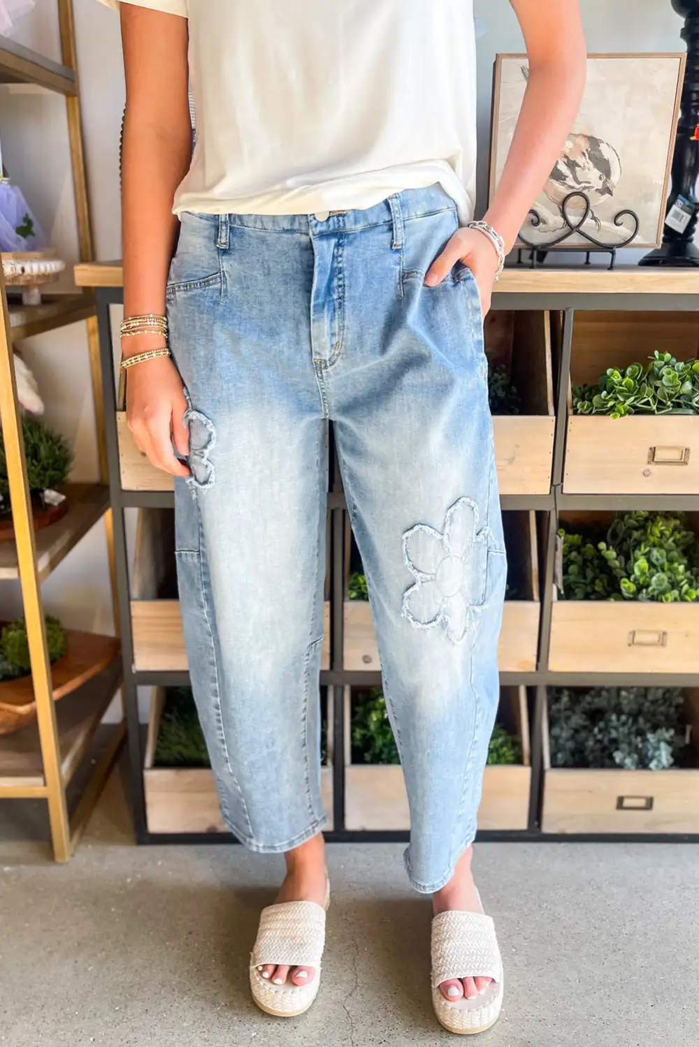 Flower Patched Wash Cropped High Waist Jeans