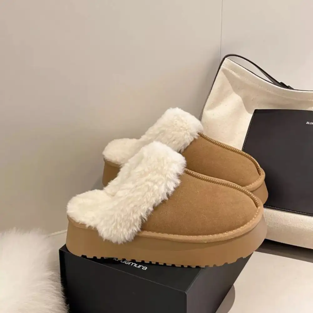 Textured Round Toe Platform Slippers