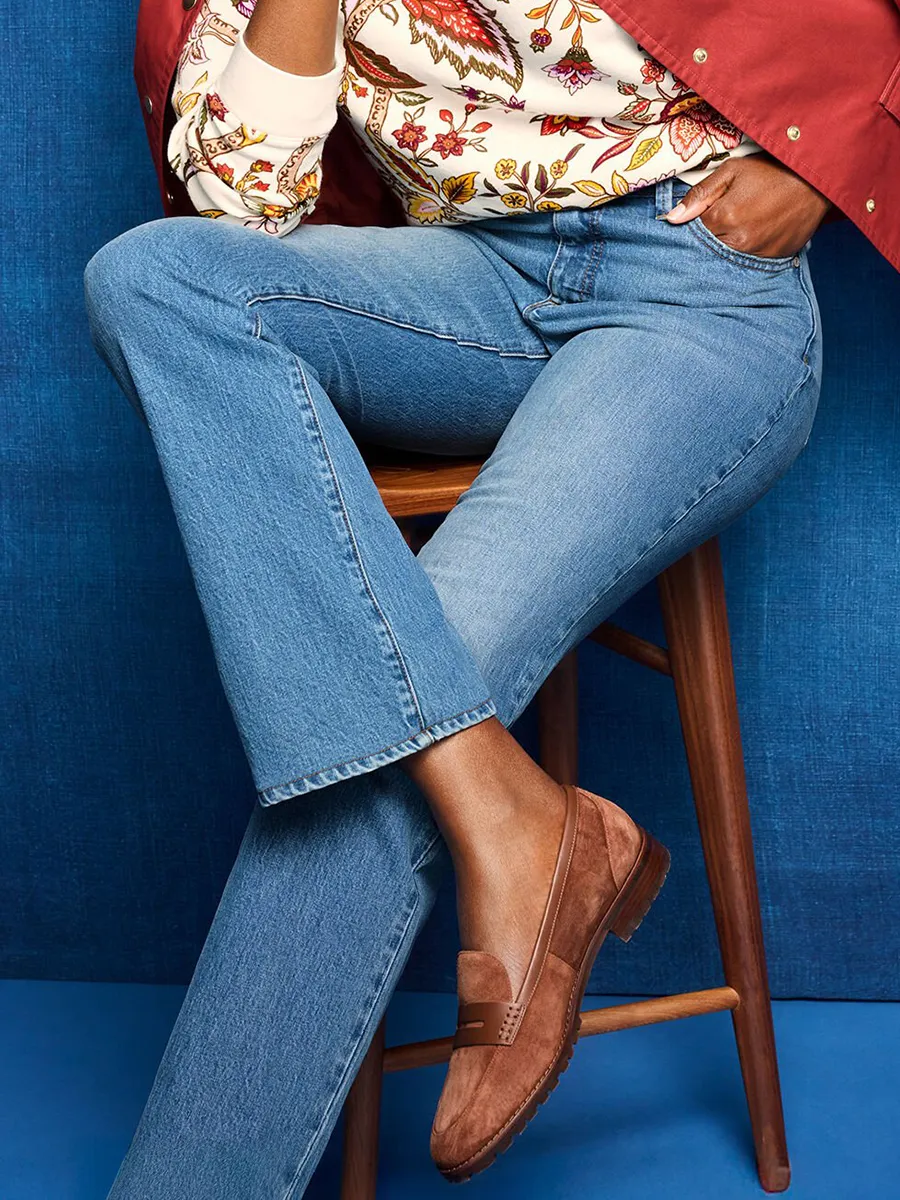 Lady'S High-Waisted Denim Trousers