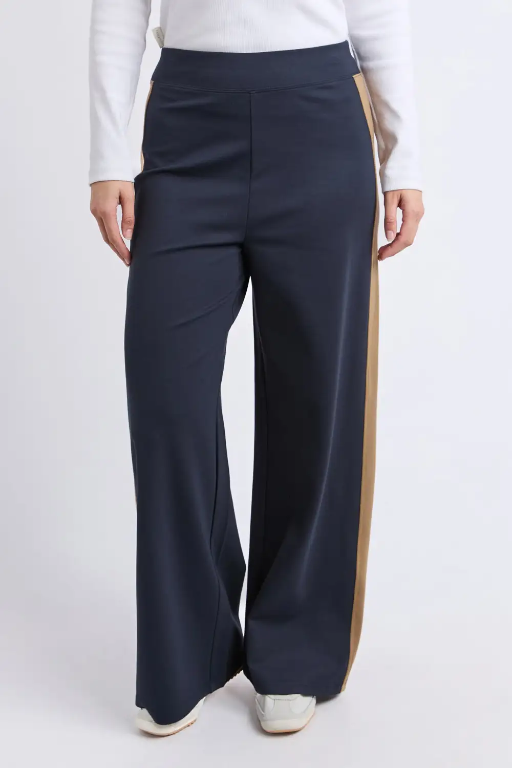 Women's Easy Fit Wide Leg Trousers