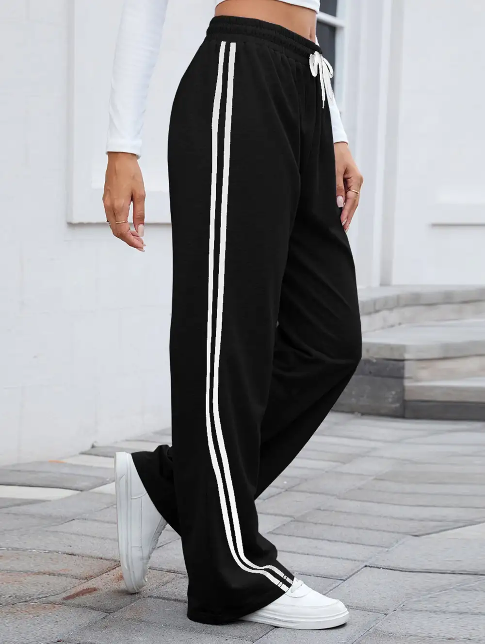 Tie Waist Wide-Leg Sweatpants
