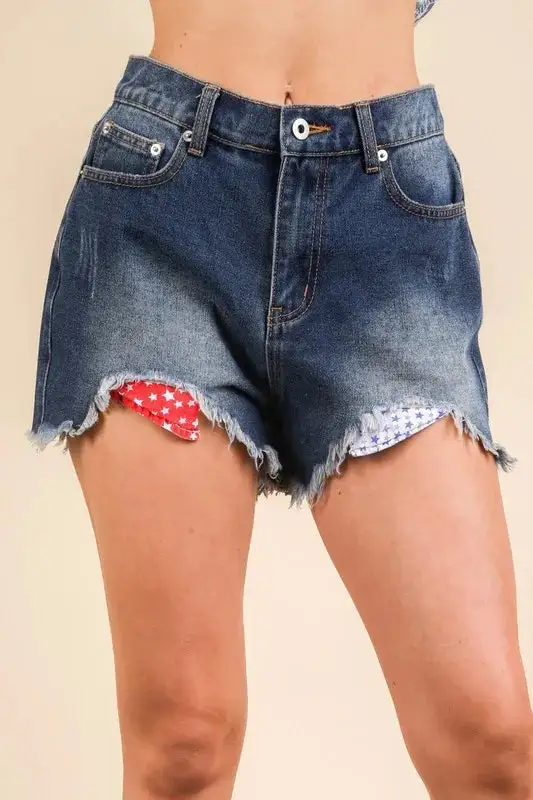 Everyday Raw Hem Pocketed Contrast Washed Denim Shorts