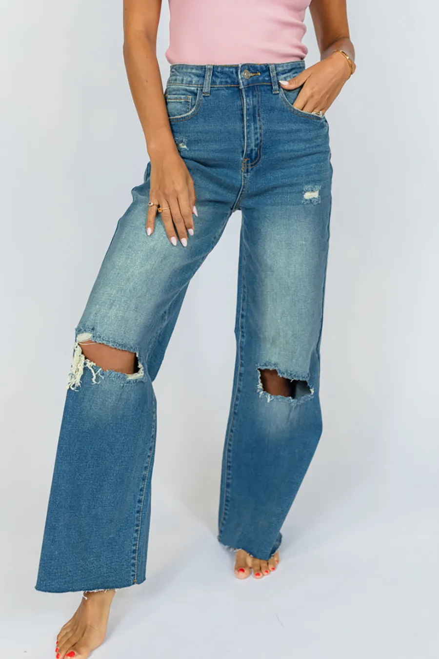 Fashionable Medium Wash Wide Leg Jeans