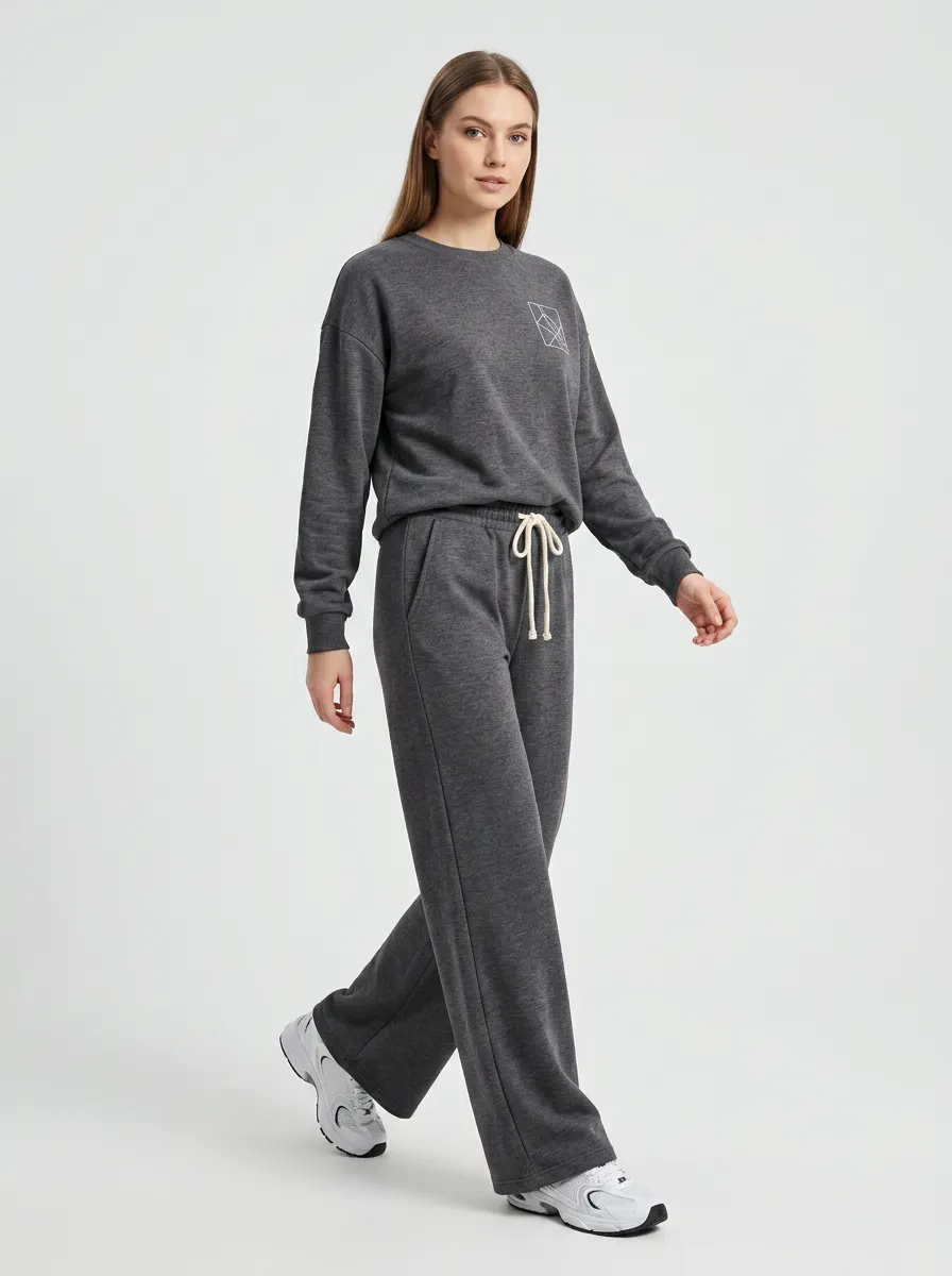 Women's Minimalist Geometric Logo Printed Lounge Set