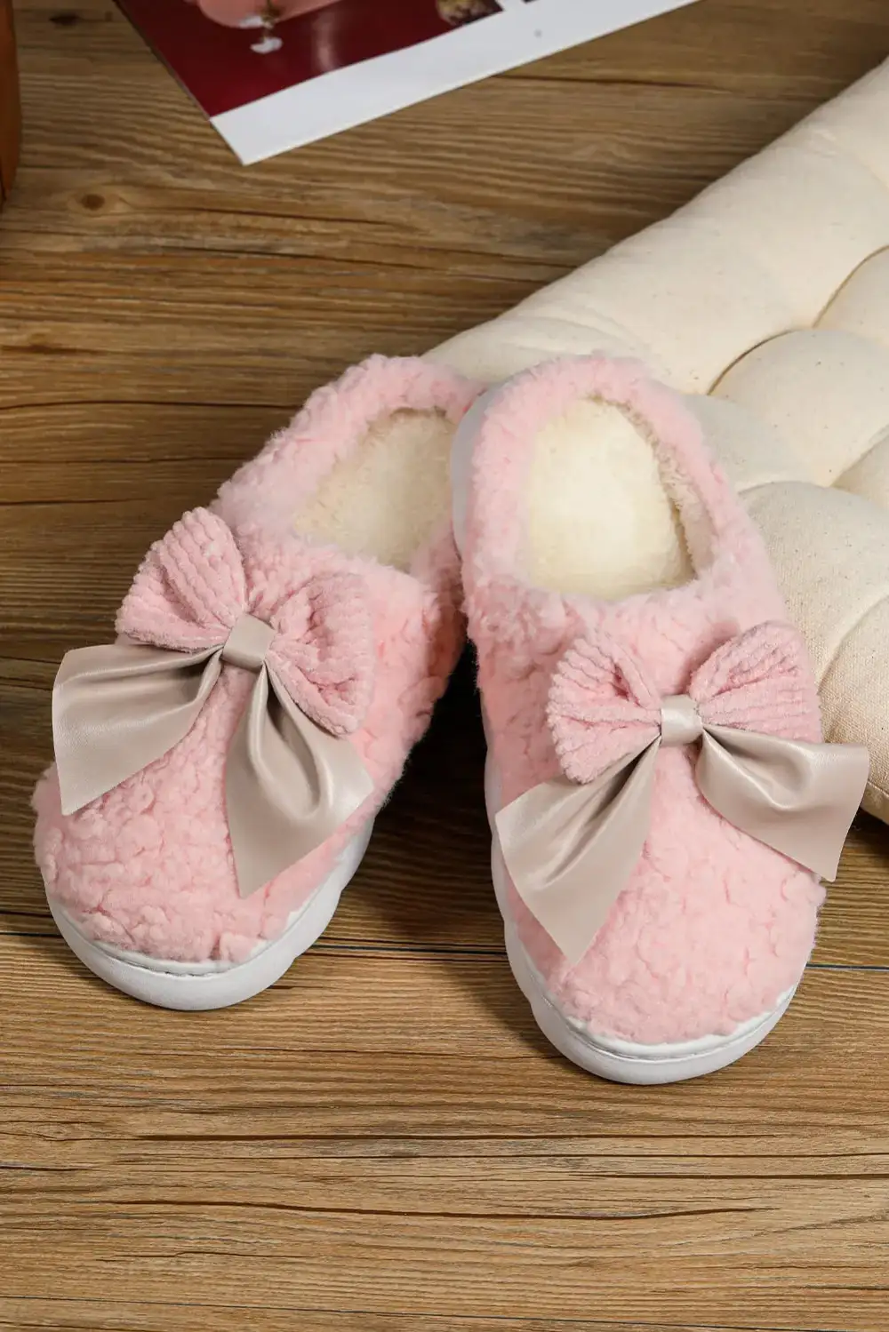 Contrast Knot Plush House Slippers